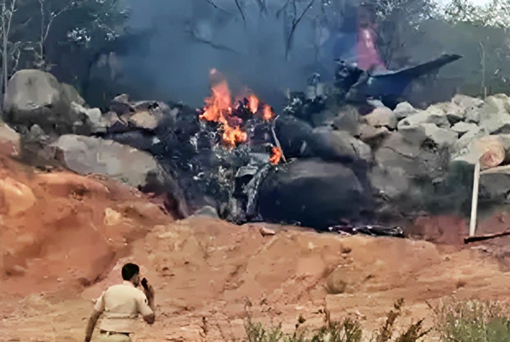 ভারতে প্রশিক্ষণ উড়োজাহাজ বিধ্বস্ত হয়ে নিহত ২