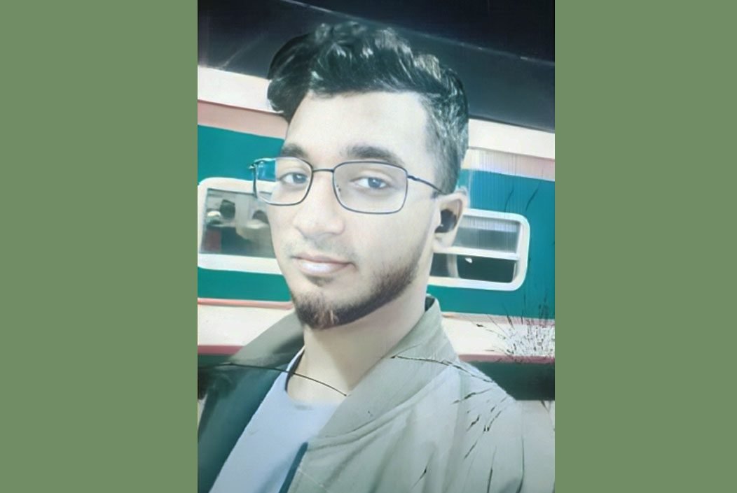 লক্ষ্মীপুরের রায়পুরে তৃতীয় শ্রেণির ছাত্রীকে নিয়ে পালাল শিক্ষক