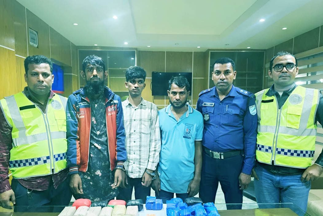 সোনারগাঁয়ে ৪৬ হাজার ইয়াবাসহ তিন মাদক বিক্রেতা গ্রেপ্তার