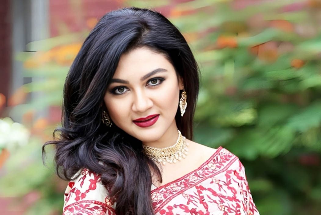জয়া আহসান ভোট দিতে দেশে আসলেন