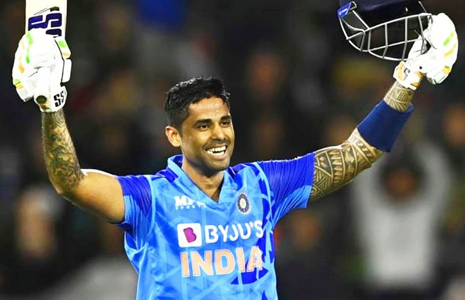 টানা দ্বিতীয়বার টি-টোয়েন্টির বর্ষসেরা ভারতীয় সূর্যকুমার