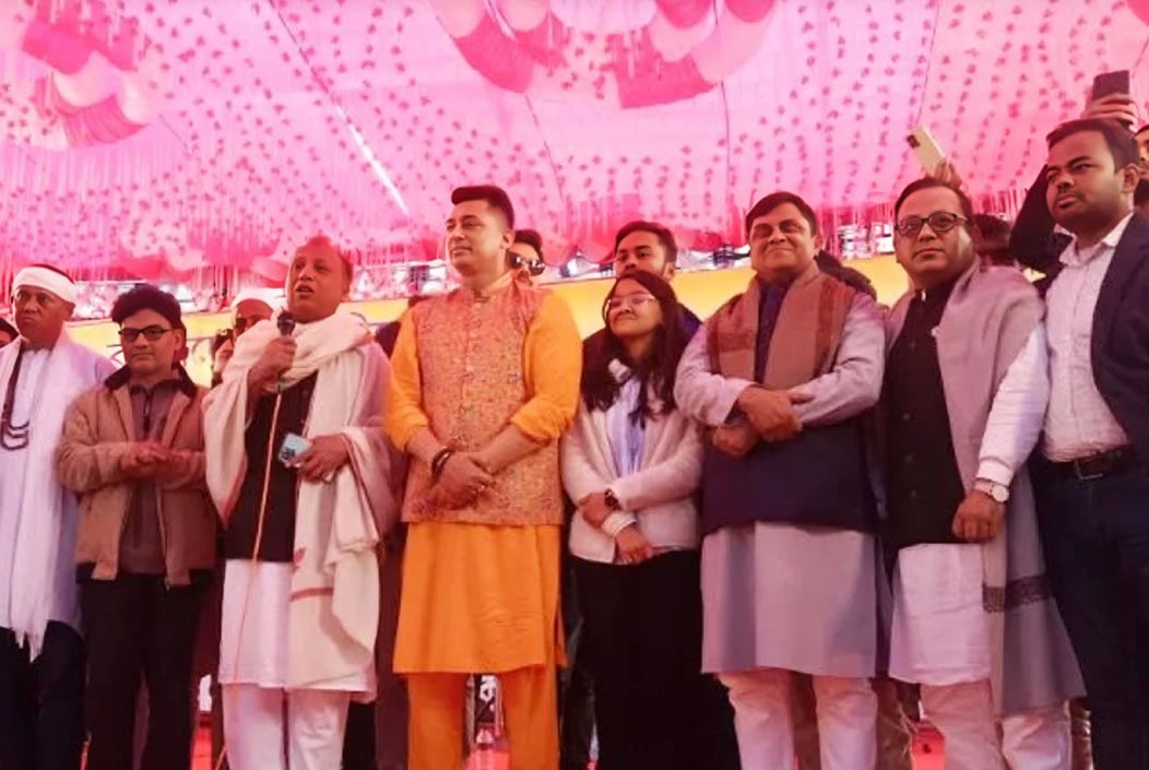 নেত্রকোনায় নির্বাচনী প্রচারণায় ভক্তদের অনুরোধে আবারও ‘ডিগবাজি’ দিলেন জায়েদ খান