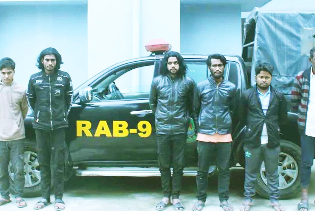ব্রাহ্মণবাড়িয়ায় র্যাবের অভিযানে ছিনতাইকারী চক্রের ৬ জন আটক