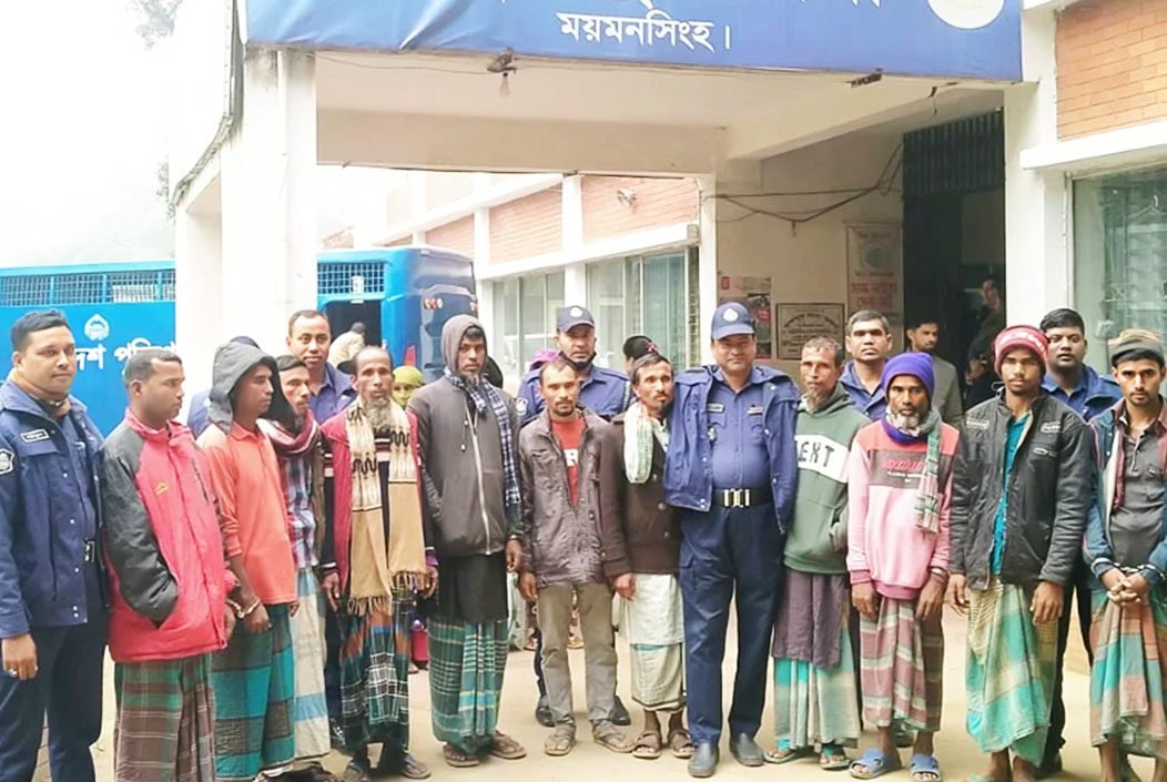 ময়মনসিংহে বিভিন্ন মামলার ১৫ আসামি আটক
