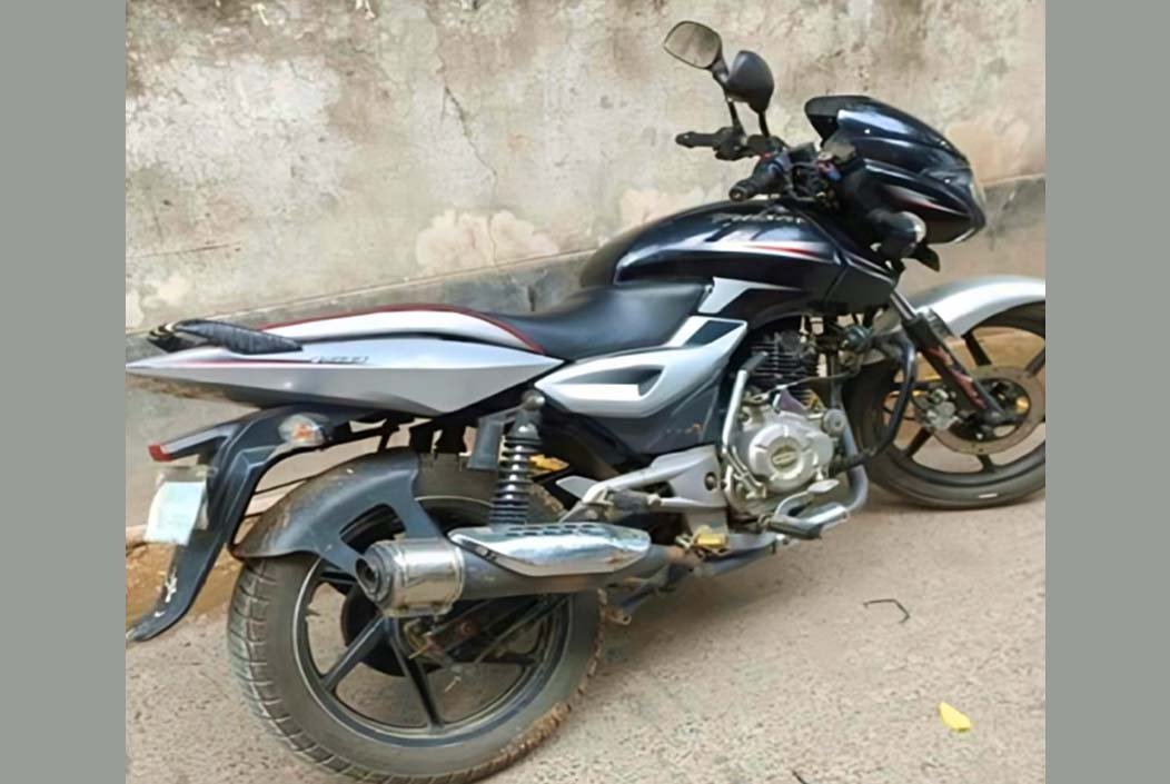 রাজশাহীতে পুলিশ কর্মকর্তার মোটরসাইকেল চুরি