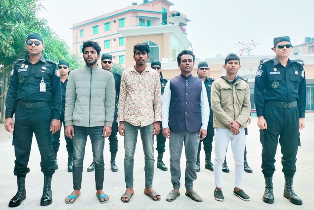 পিরোজপুরের নেছারাবাদে সাবেক চেয়ারম্যানকে পিটিয়ে হত্যায় বর্তমান ইউপি চেয়ারম্যানসহ আটক ৮