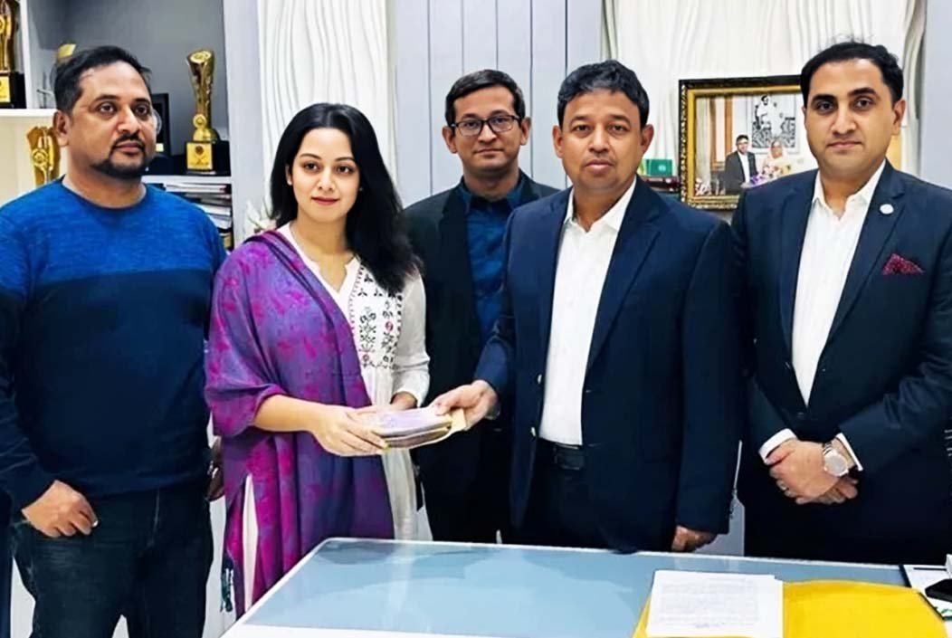 ডিবির সহায়তায় দীঘির হারানো টাকা উদ্ধার