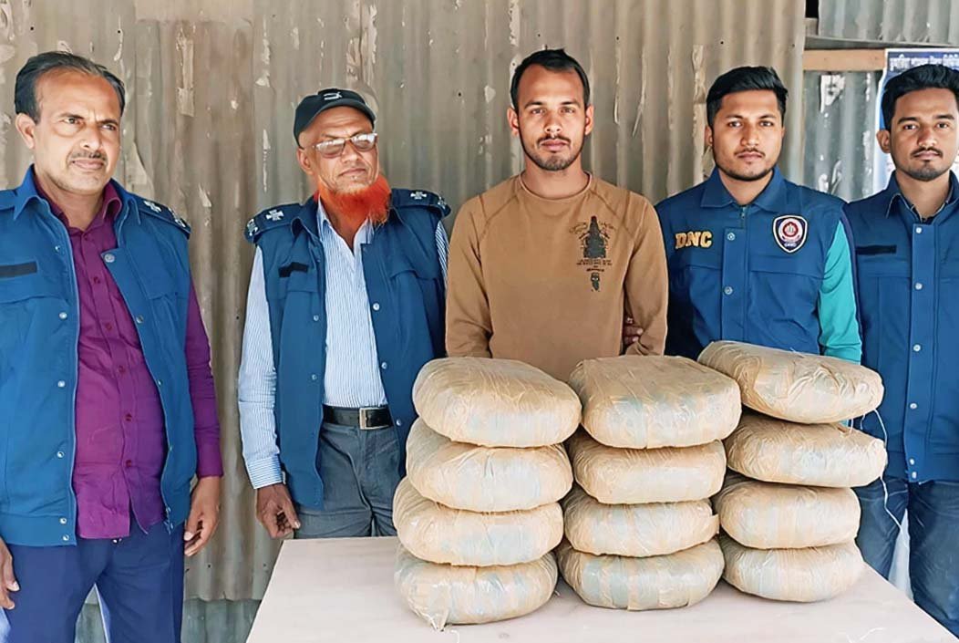 নড়াইলের কালিয়ায় ২৮ কেজি গাঁজাসহ গ্রেফতার ১