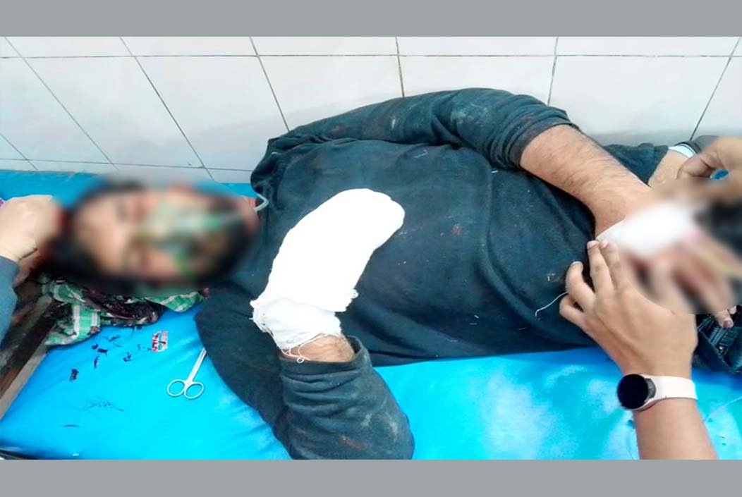 নরসিংদীতে র্যাব সদস্যকে কুপিয়ে যখম, ছিনিয়ে নিলো আসামিকে