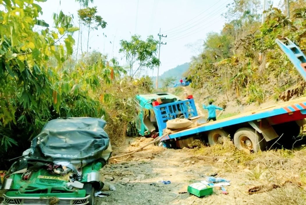 রাঙ্গমাটির কাউখালীতে কাভার্ডভ্যানের ধাক্কায় অটোরিকশার ৩...