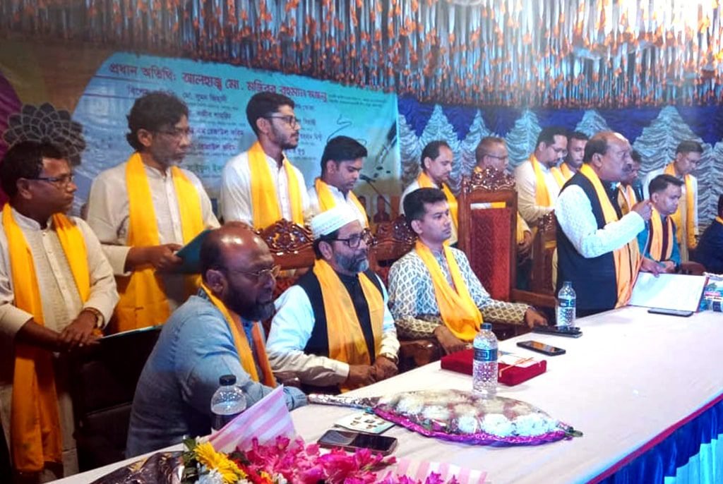 শেরপুর উপজেলা প্রেসক্লাব এর নব-নির্বাচিত কমিটির অভিষেক ...