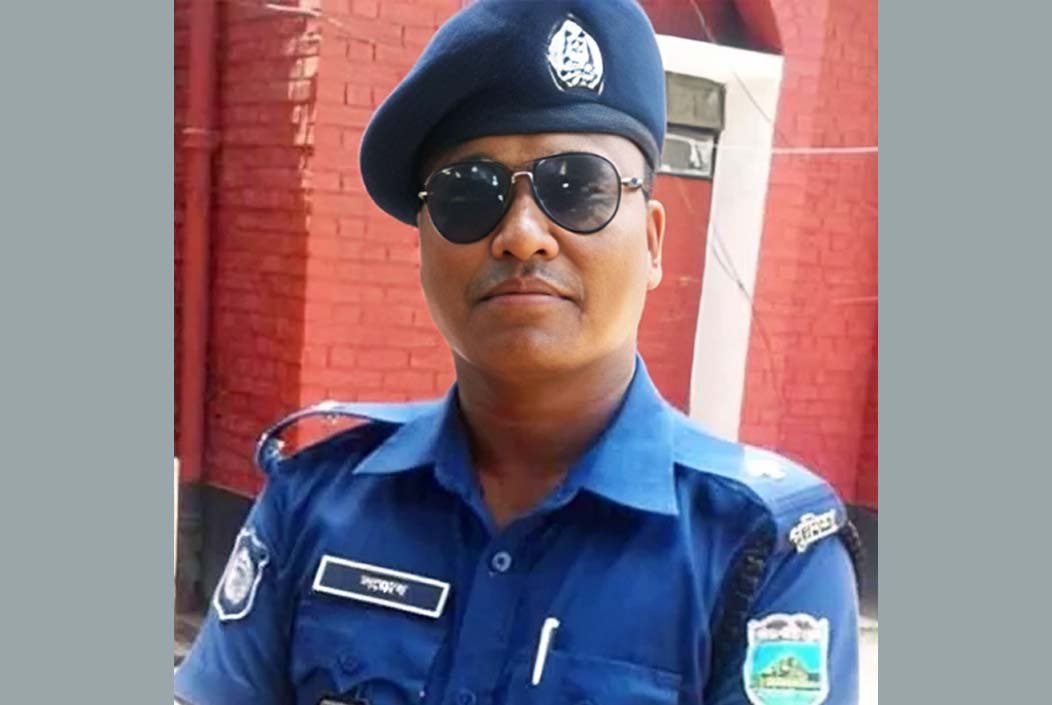 সিরাজগঞ্জের তাড়াশে গৃহবধূকে শ্লীলতাহানির অভিযোগে এএসআই ক্লোজড