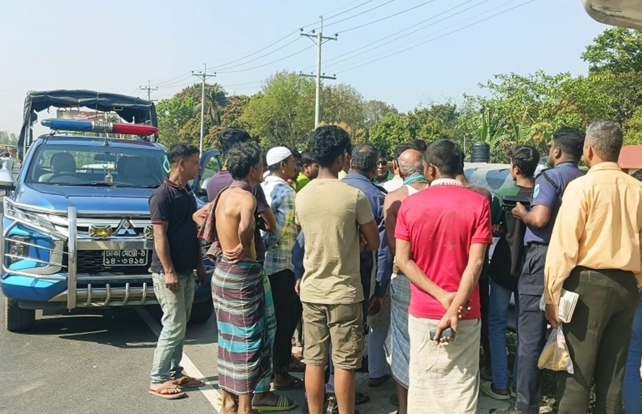 টাঙ্গাইলের বাসাইলে কর্মস্থলে যাওয়ার সময় ট্রাকচাপায় পুলিশ সদস্য নিহত