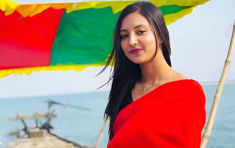 নাটোরে কলেজ শিক্ষার্থীর ঝুলন্ত মরদেহ উদ্ধার