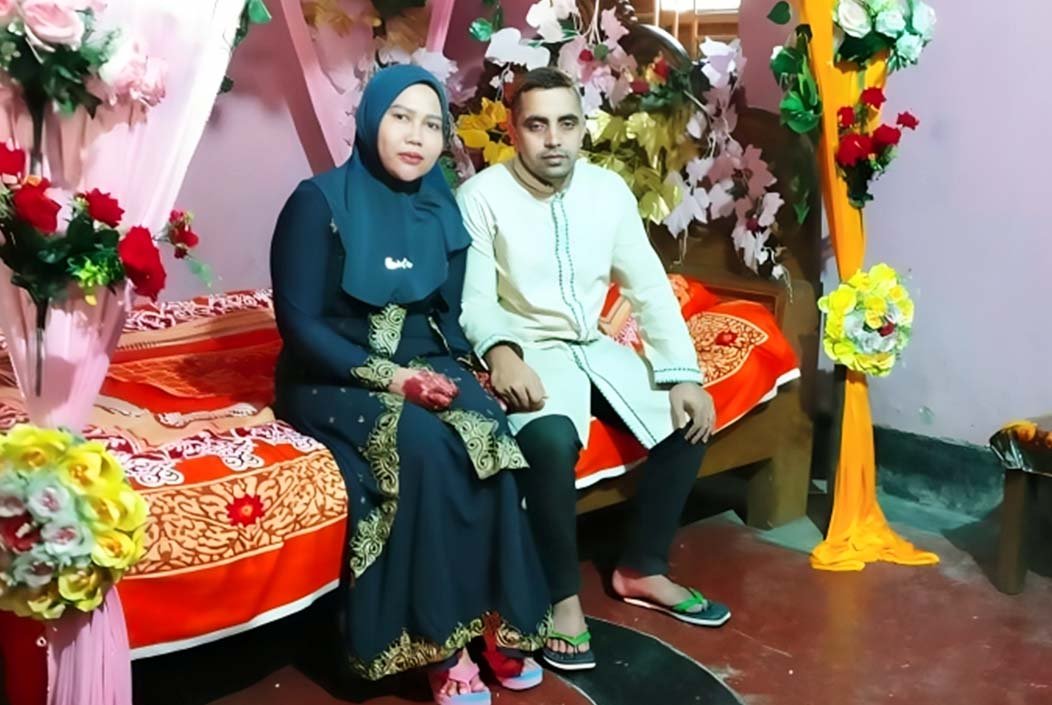 প্রেমের টানে মালয়েশিয়ান তরুণী কিশোরগঞ্জে