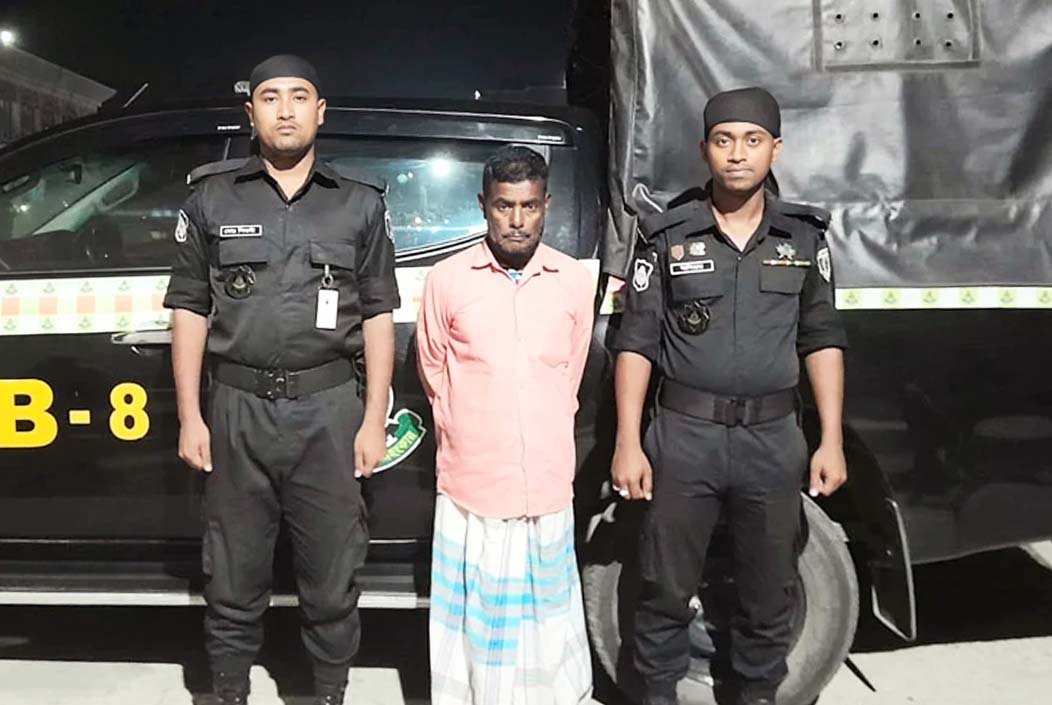 স্ত্রীকে হত্যার মামলায় যাবজ্জীবন সাজাপ্রাপ্ত আসামি আটক