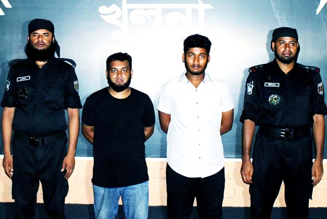 খুলনায় বিপুল পরিমাণ জাল টাকাসহ দুইজন আটক