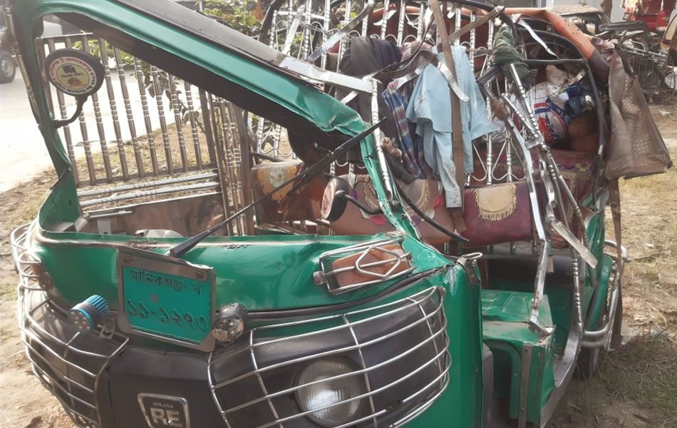 ময়মনসিংহের নান্দাইলে ট্রাকের ধাক্কায় ২ সিএনজিযাত্রী নিহত