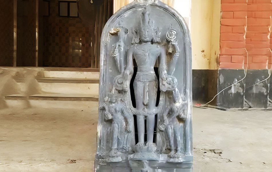 মুন্সীগঞ্জ সদরে ১৫ কোটি টাকা মূল্যের কষ্টিপাথরের বিষ্ণু...