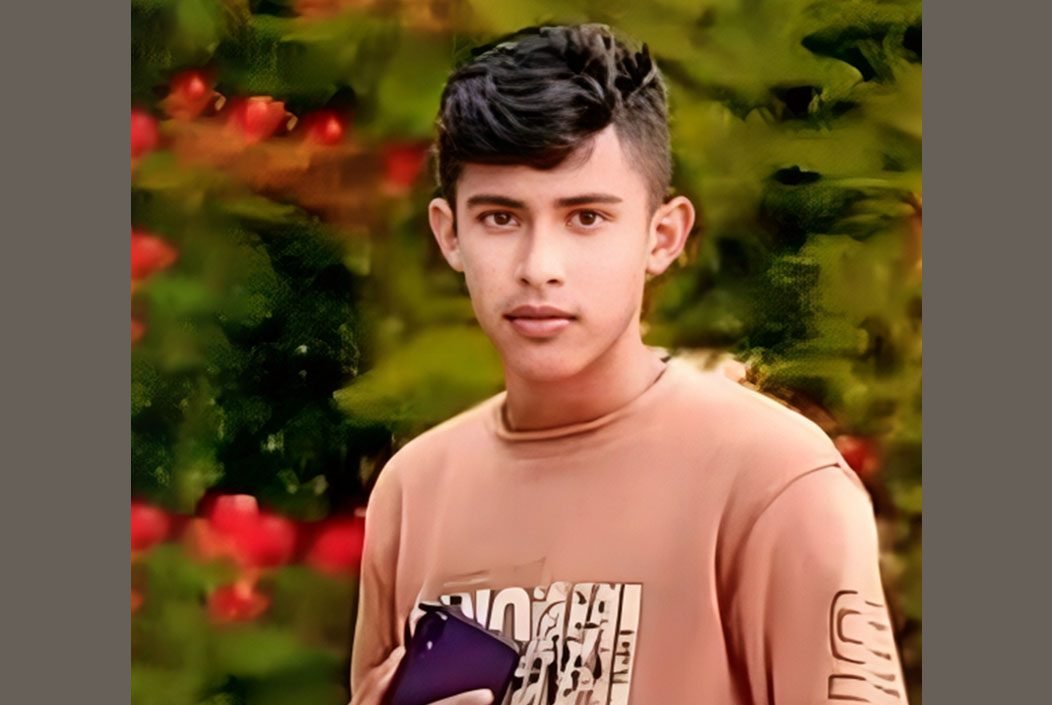 কিশোরগঞ্জের পাকুন্দিয়ায় মাইক্রোবাসের ধাক্কায় প্রাণ গেল স্কুলছাত্রের