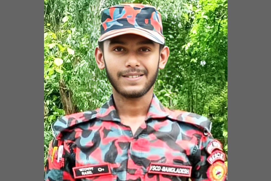 ঘূর্ণিঝড়ে উদ্ধার কাজে গিয়ে বিদ্যুৎস্পৃষ্টে ফায়ার ফাইটারের মৃত্যু