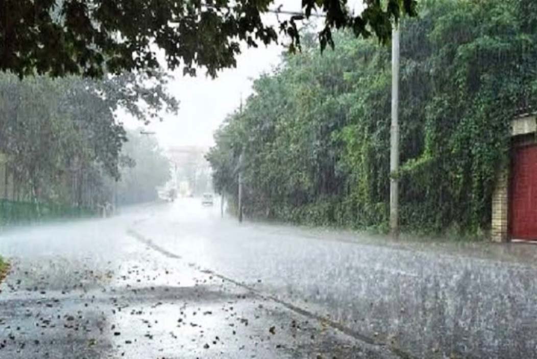 সারা দেশে টানা ৩ দিন ভারী বর্ষণ-তাপমাত্রা নিয়ে নতুন বার্তা