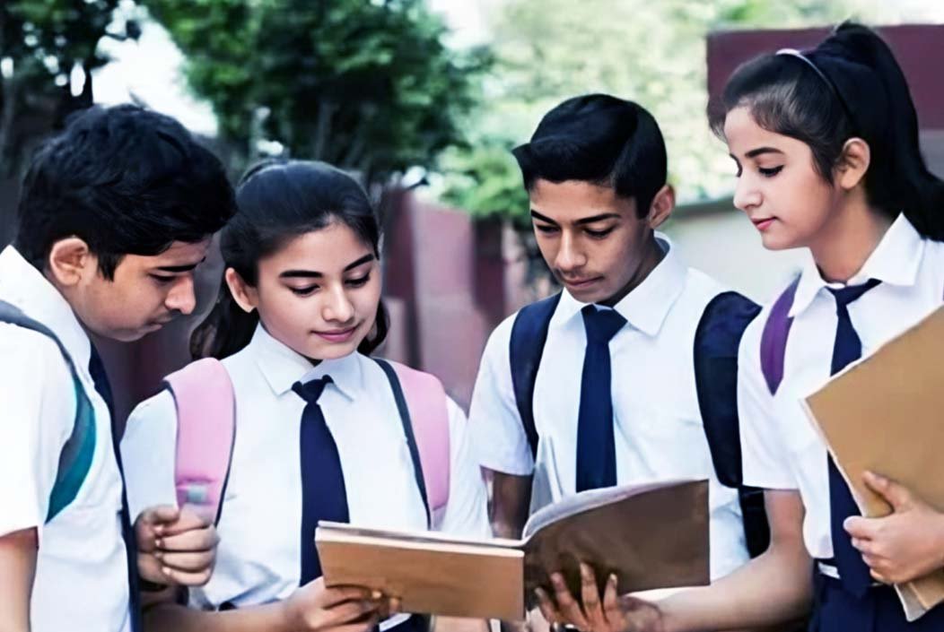 ছুটি কমিয়ে শিক্ষাপ্রতিষ্ঠান খুললো আজ থেকে