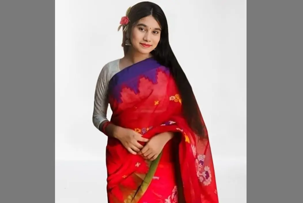 পটুয়াখালীতে অটোরিকশার চাকায় ওড়না পেঁচিয়ে এইচএসসি পরীক্...
