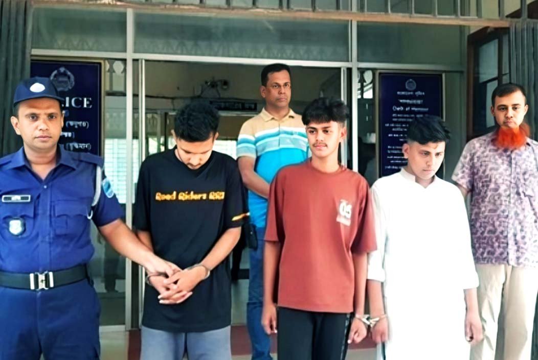 ফরিদপুরে প্রেমিকের সামনে প্রেমিকাকে ধর্ষণ চেষ্টা, গ্রেপ্তার ৩