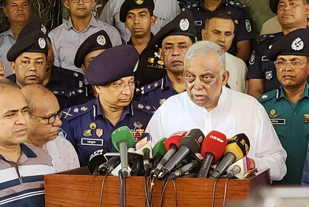 আন্দোলনরত শিক্ষার্থীদের কন্ট্রোল এখন বিএনপি-জামায়াত ও জঙ্গিদের হাতে: স্বরাষ্ট্রমন্ত্রী