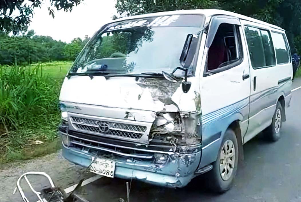 চিকিৎসা শেষে বাড়ি ফেরা হলো না মা-মেয়ের