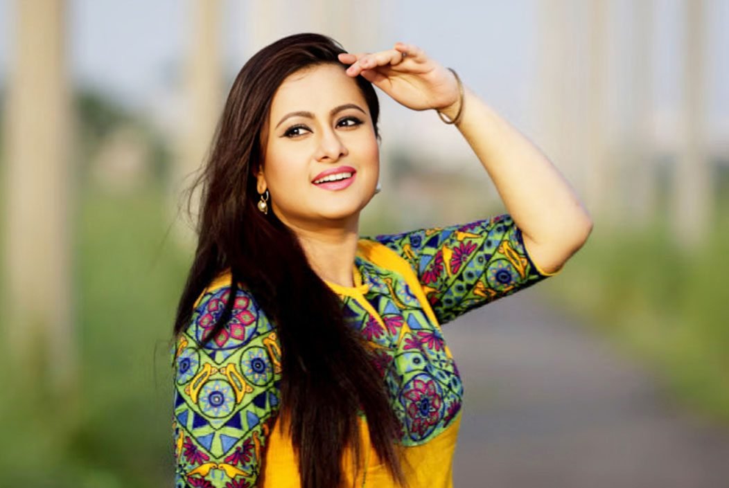 আমাকে পরেও গালি দিতে পারবেন, এখন সাহায্যে এগিয়ে আসুন: পূর্ণিমা