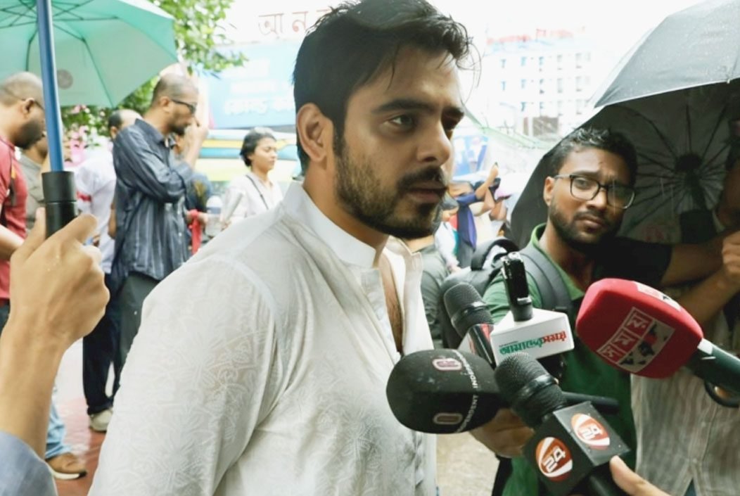 এখনও কানে বাজে, কারও পানি লাগবে: চিত্রনায়ক সিয়াম