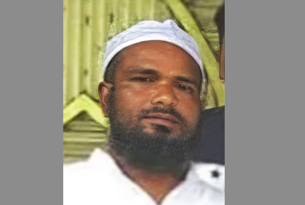 বগুড়ায় আওয়ামী লীগ কর্মীকে গলা কেটে হত্যা