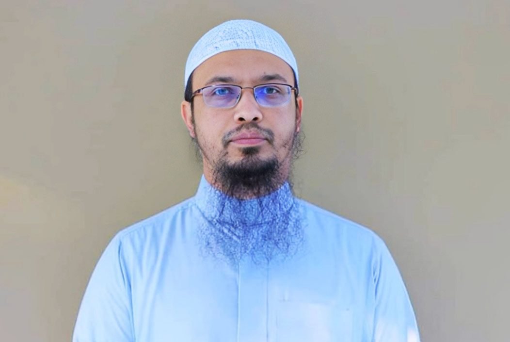 ৫০০ টন ত্রাণ নিয়ে বন্যার্ত মানুষের পাশে শায়খ আহমাদুল্লাহ