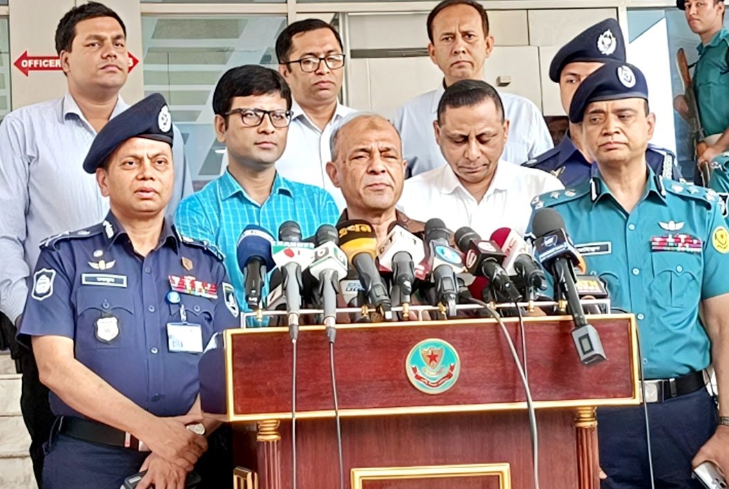 আইন নিজের হাতে তুলে নেওয়ার কারো অধিকার নেই: স্বরাষ্ট্র ...