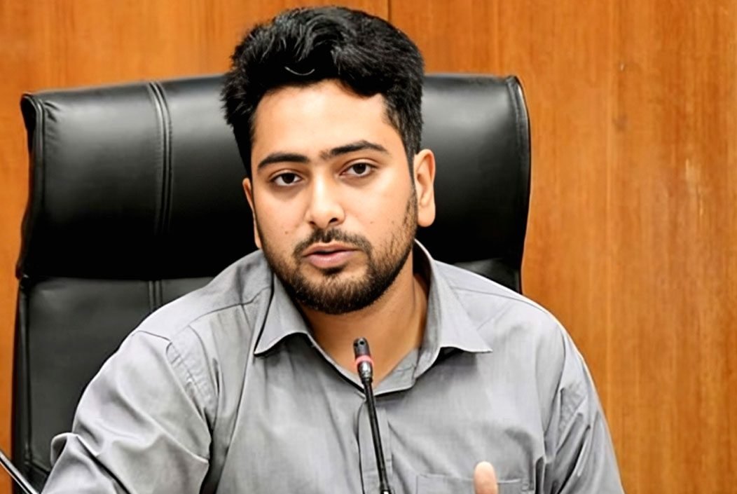 ছাত্র-জনতার গণ-অভ্যুত্থানে শহীদ পরিবারের দায়িত্ব সরকারে...
