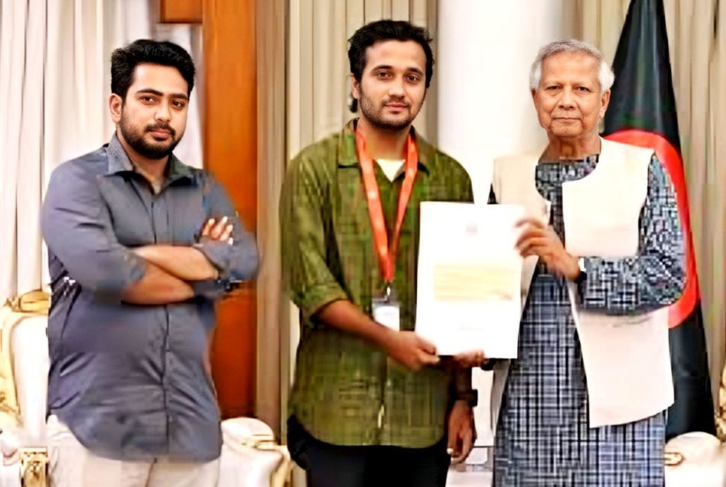 জুলাই শহীদ স্মৃতি ফেউন্ডেশনে ১০০ কোটি টাকা অনুদান দিলেন...