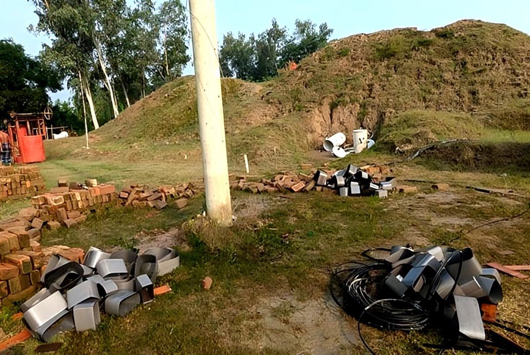 বগুড়ার শেরপুরে ইটভাটায় ডাকাতির অভিযোগ