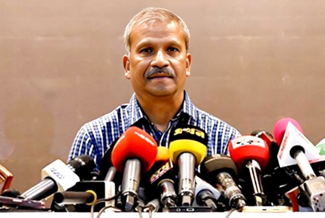 শেখ হাসিনাকে ভারতের থেকে ফেরত চাওয়া হবে: আসিফ নজরুল