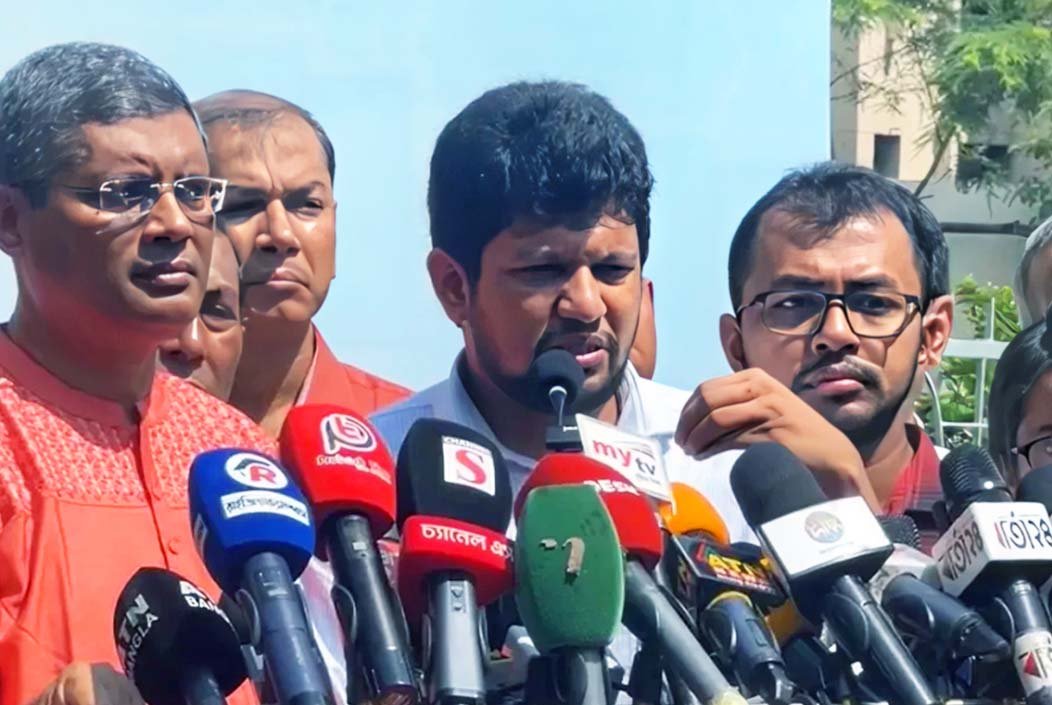 দুর্গাপূজার ছুটি একদিন বাড়ানোর সিদ্ধান্ত