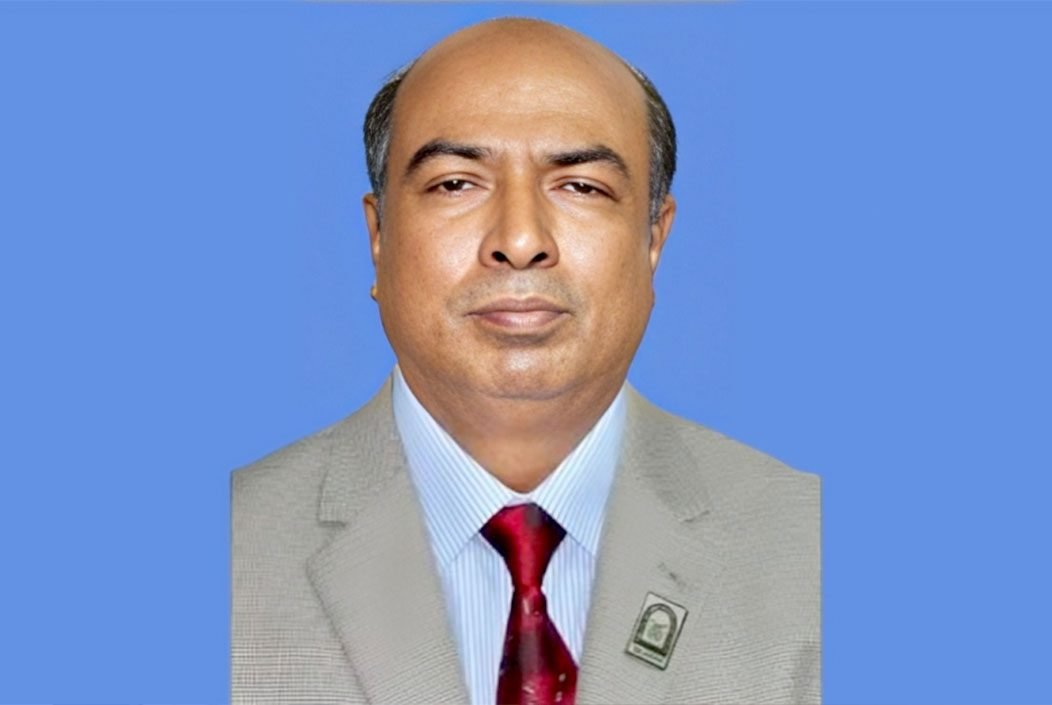 পদত্যাগ করলেন পিএসসি’র চেয়ারম্যান