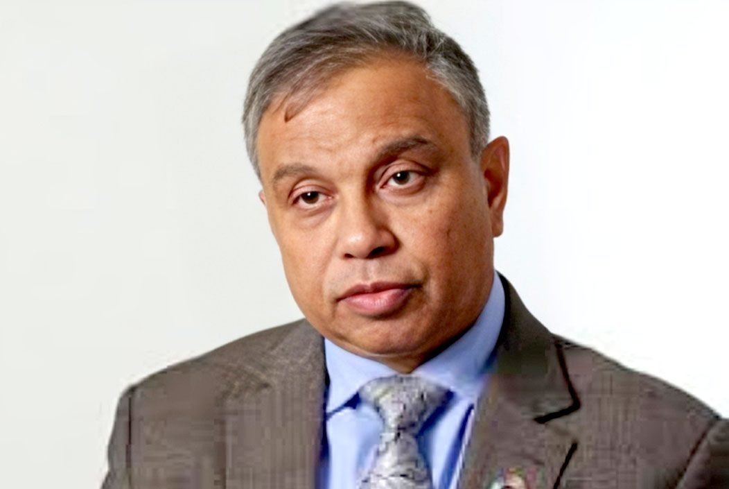 শেখ হাসিনার সাবেক মুখ্য সচিব আবুল কালাম আজাদ ধানমন্ডি থ...