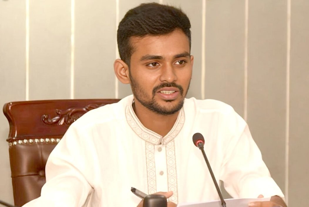 গণহত্যাকারী সংগঠনের কেউ কর্মসূচি করলে কঠোর ব্যবস্থা নেওয়া হবে: উপদেষ্টা
