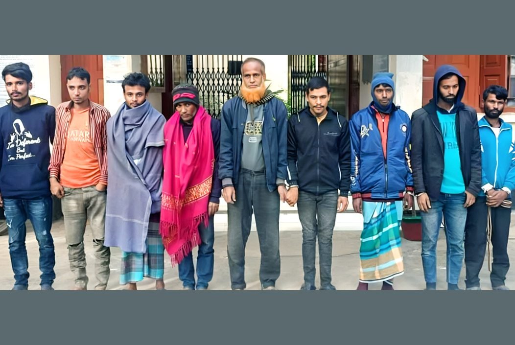 বগুড়ায় ৪ বছরের সাজাপ্রাপ্ত আসামিসহ গ্রেফতার ৯