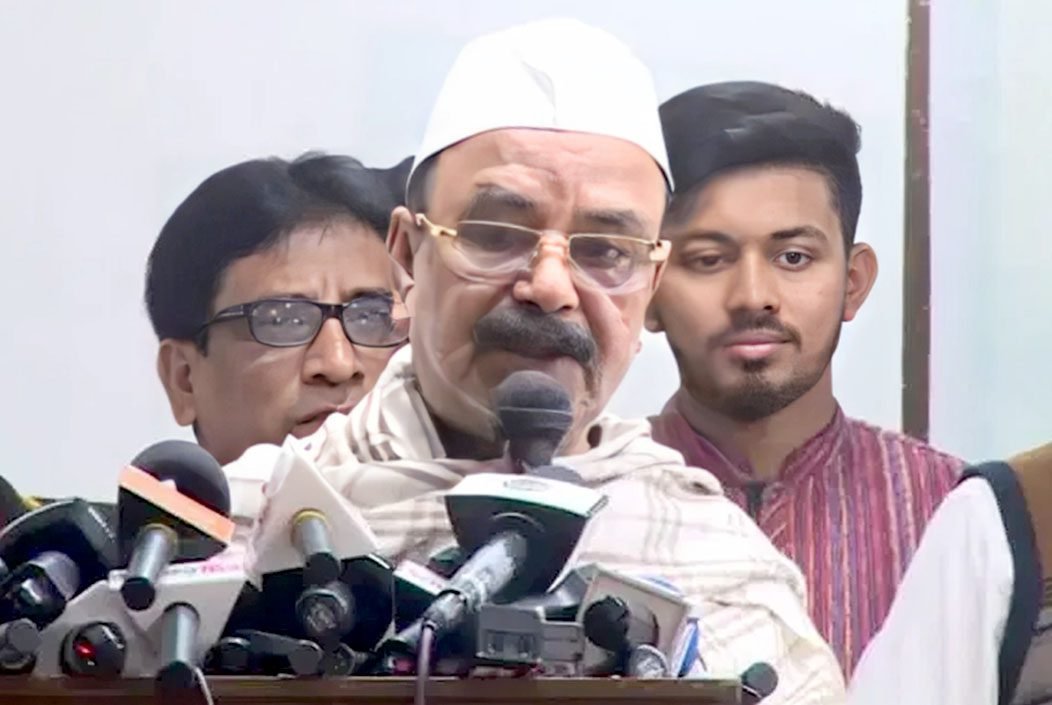 বাংলাদেশের সঙ্গে বাণিজ্য বন্ধ রাখলে ভারতে দুর্ভিক্ষ শুরু হবে: গয়েশ্বর চন্দ্র রায়