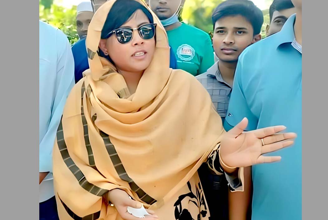 বিক্ষোভের মুখে এবার মোংলার ইউএনও শারমিনকে বদলি