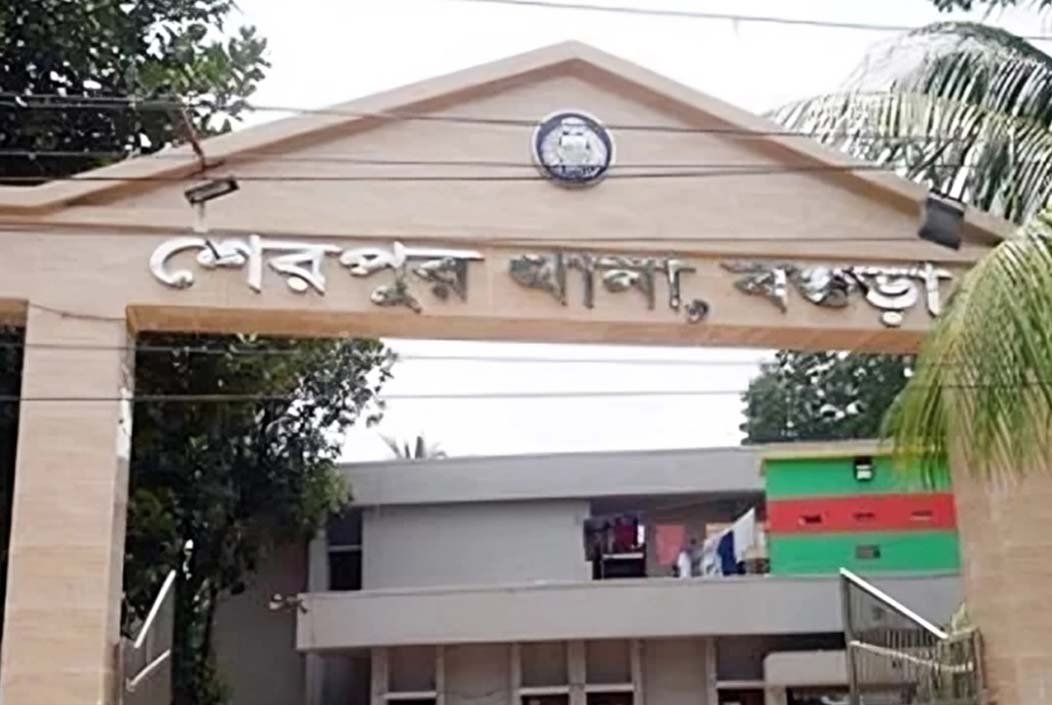 যাত্রীবেশে দুর্বৃত্ত, মুহূর্তেই ছিনতাই হলো অটোরিকশা!
