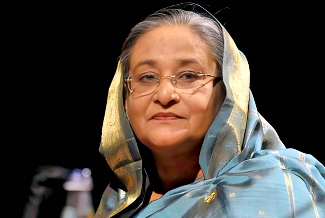 গৃহযুদ্ধের পরিকল্পনার অভিযোগে হাসিনাসহ ৭৩ জনের বিরুদ্ধে রাষ্ট্রদ্রোহ মামলা