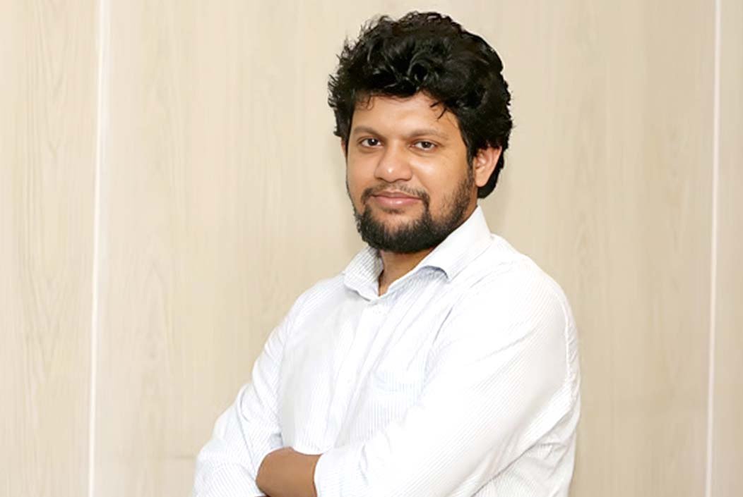 শাহবাগী’ বলে তকমা নয়, গণতন্ত্রের পথে এগোতে হবে: মাহফুজ আলম